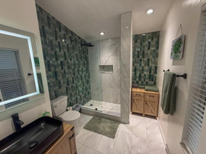 3BR House, Close to Downtown